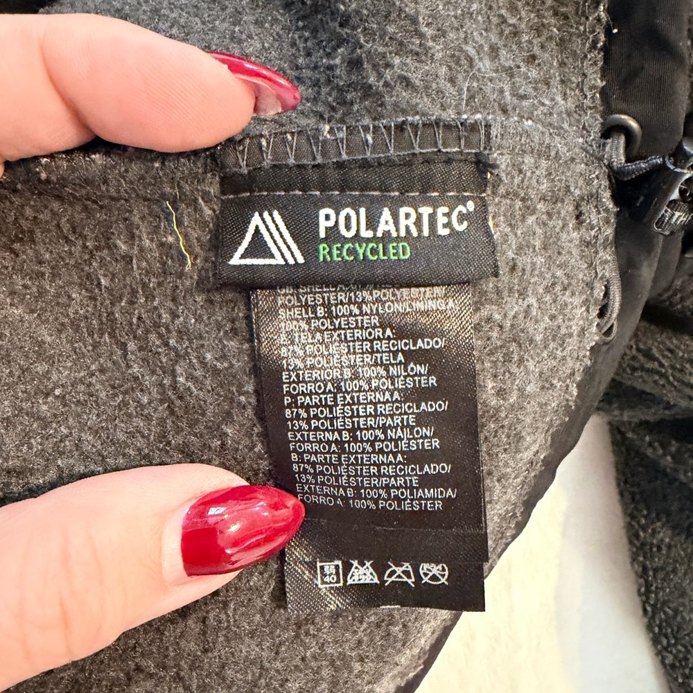 The North Face Women’s Black and Gray Performance Jacket - Picture 5 of 6